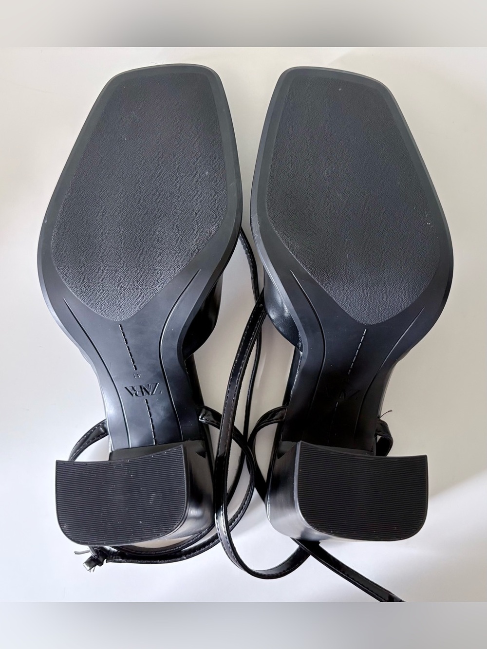 Zara Black Block Heels - Picture 4 of 4